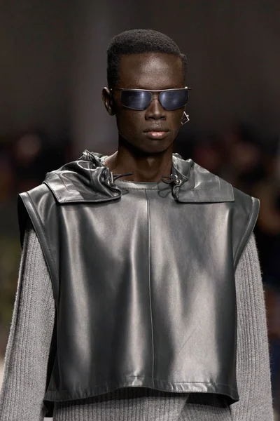 Look 93